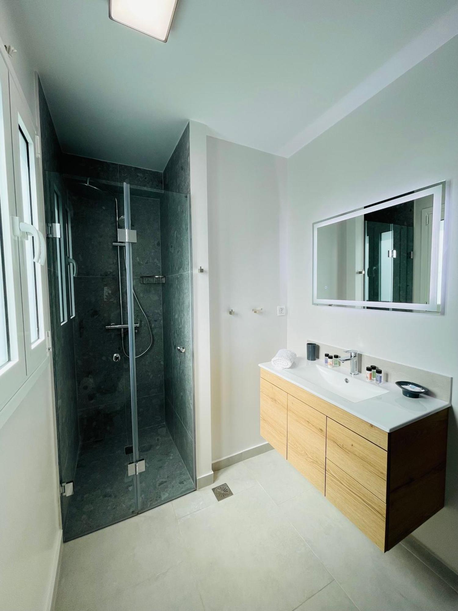 Villa Rodelia 1 โรดา ภายนอก รูปภาพ